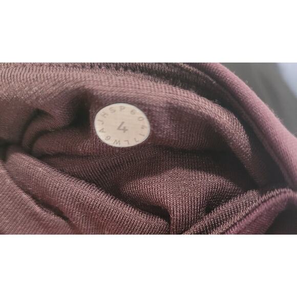 Lululemon Capri Women's Leggings 4 Purple  21"‎ Cross Lace Design #9 - Picture 4 of 5